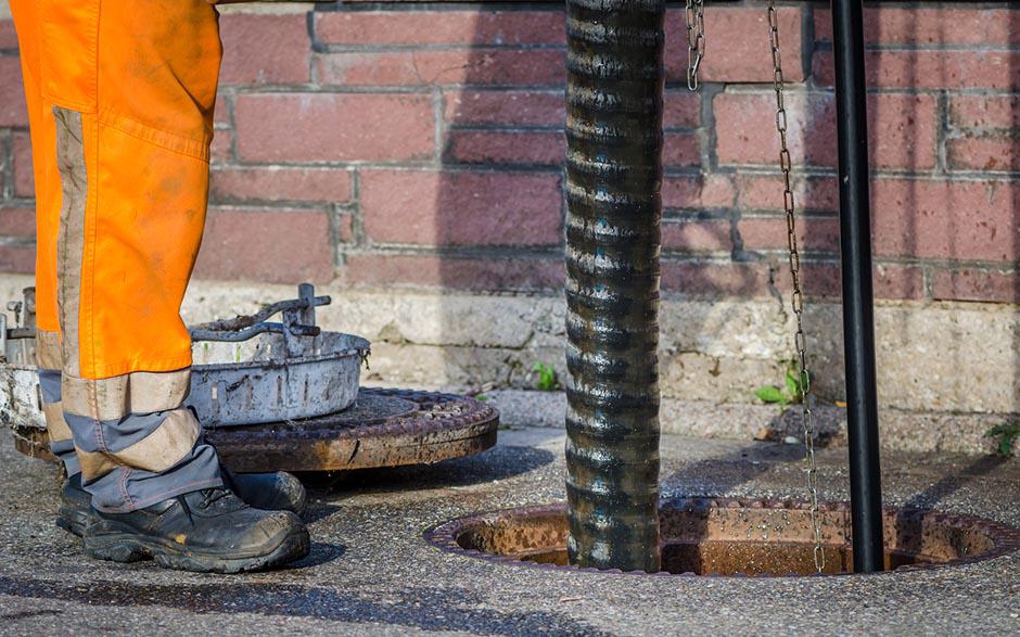 canalisation bouchée que faire Moliens